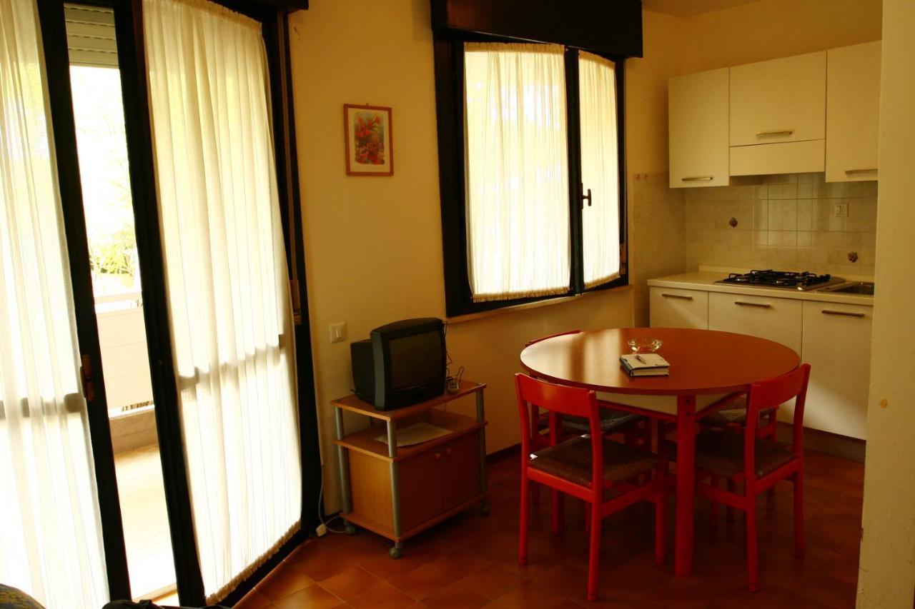 Residence La Meridiana Lignano Sabbiadoro Buitenkant foto