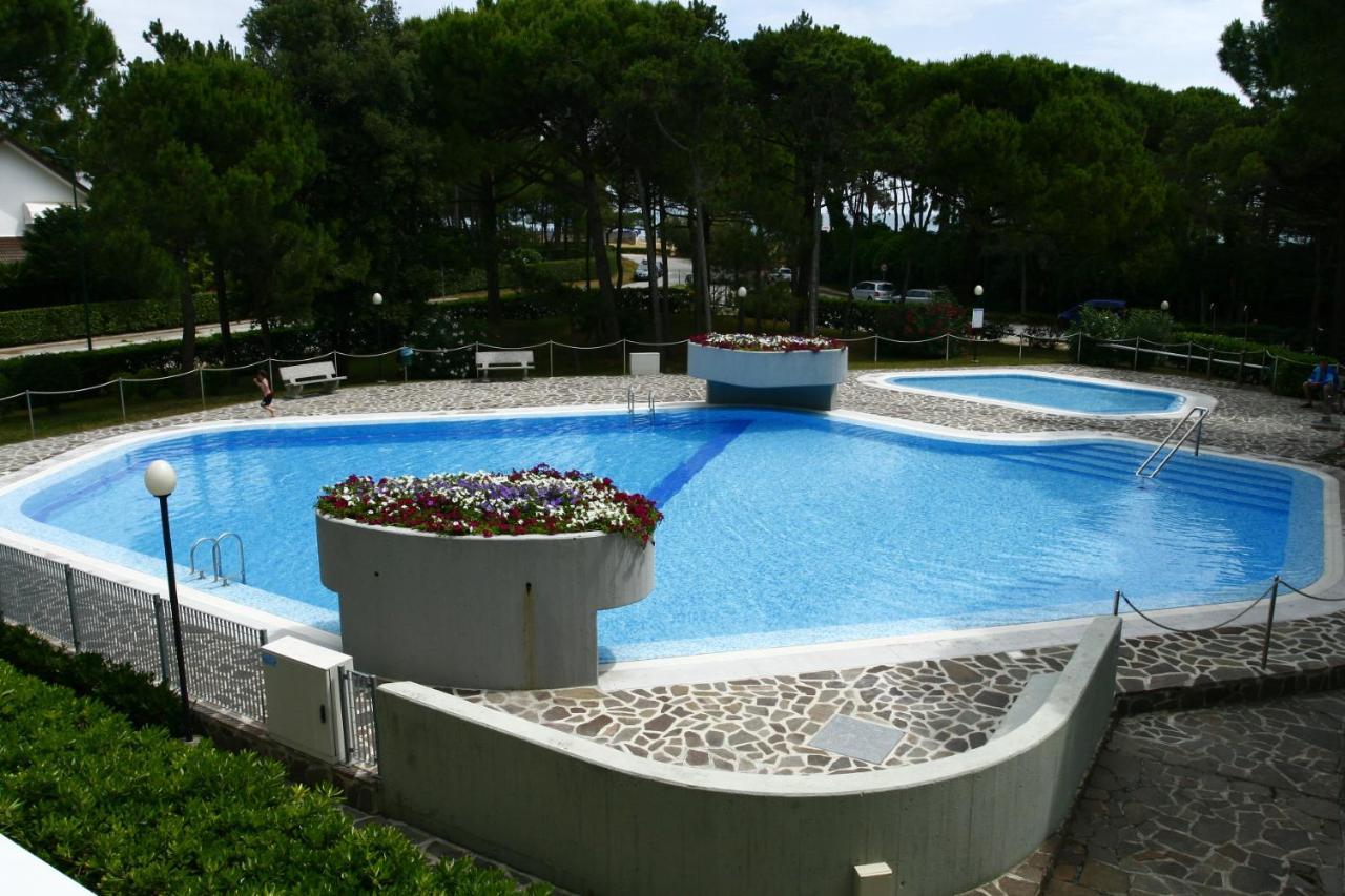Residence La Meridiana Lignano Sabbiadoro Buitenkant foto