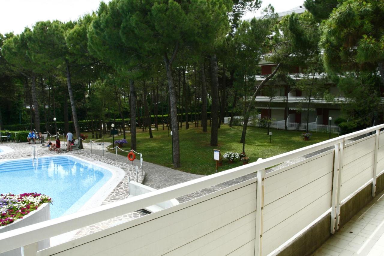 Residence La Meridiana Lignano Sabbiadoro Buitenkant foto